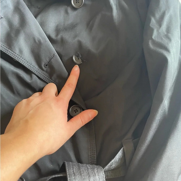 🧥 EXPRESS Trench Coat - Women's Size Medium, Black, Elevate Your Style 🧥 - Picture 8 of 9